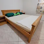 Neva & Neva House Appartamento Srima