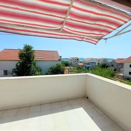 Neva & Neva House Appartement Srima