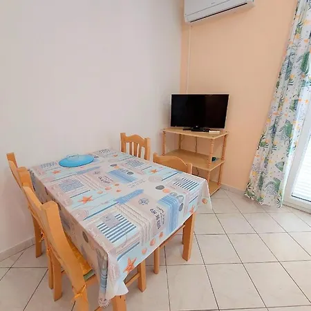 Neva & Neva House * Srima