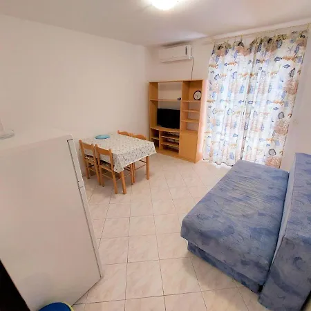 Neva & Neva House * Srima