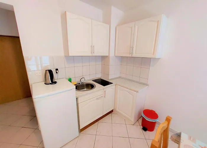 Neva & Neva House * Srima