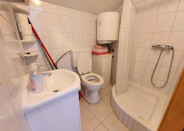 Neva & Neva House Apartman *