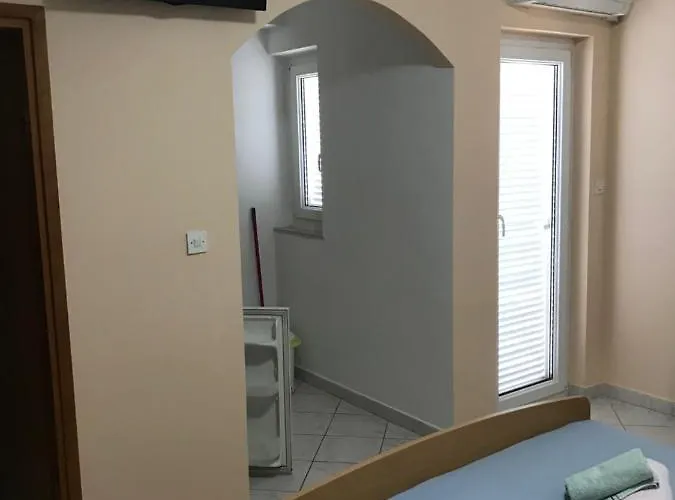 Neva & Neva House Apartman *